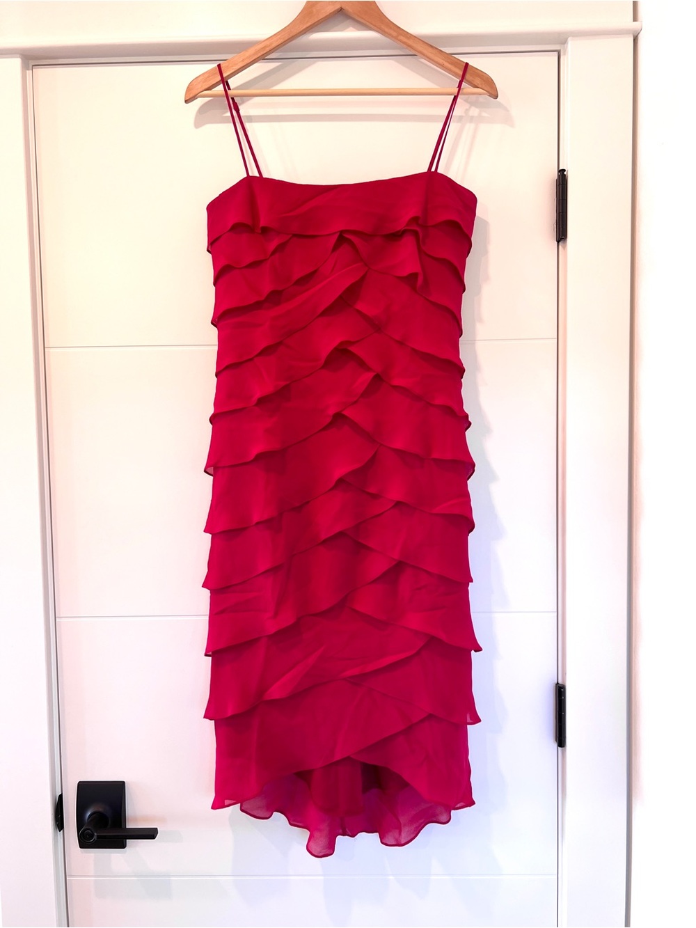 Tadashi Tiered Ruffle Spaghetti Strap Party Dress, Red S